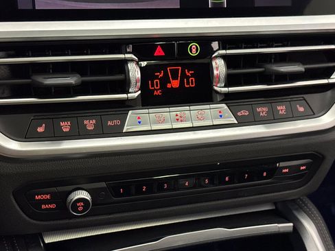 Used 2023 BMW 430i Coupe w/ M Sport Package image 24