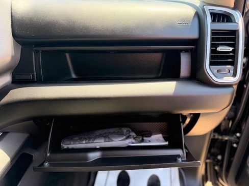 Used 2019 RAM 1500 Big Horn AWD/4WD image 20