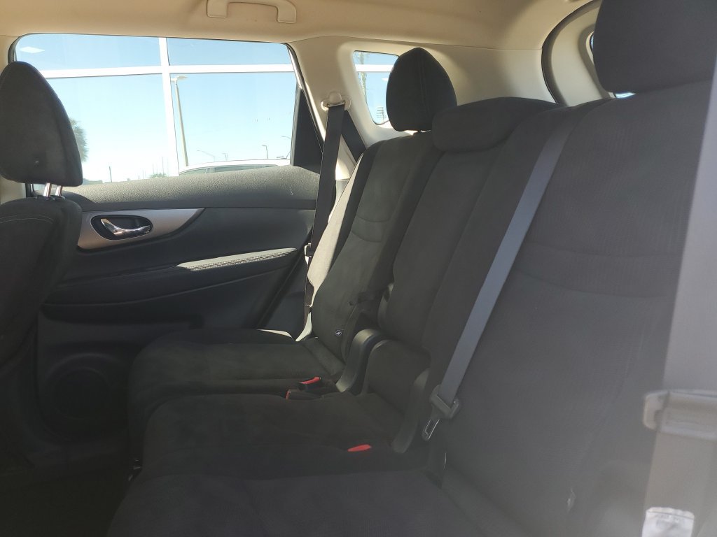Used 2016 Nissan Rogue S AWD/4WD image 17