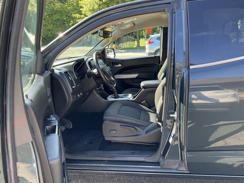 Used 2017 Chevrolet Colorado LT w/ LT Convenience Package AWD/4WD image 12
