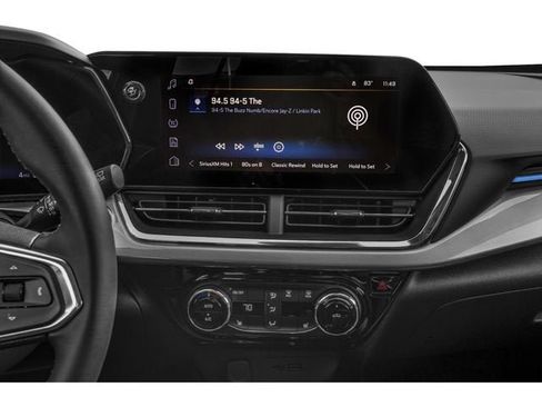 New 2026 Chevrolet Trax LT w/ LT Convenience Package FWD image 7
