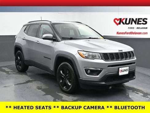 Used 2019 Jeep Compass Latitude AWD/4WD image 1