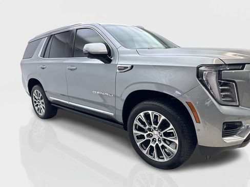 Used 2026 GMC Yukon Denali w/ Denali Reserve Package RWD image 12