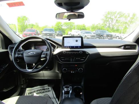 Used 2022 Ford Escape SE w/ Convenience Package FWD image 13