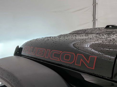 Used 2023 Jeep Wrangler Unlimited Rubicon w/ Cold Weather Group image 13