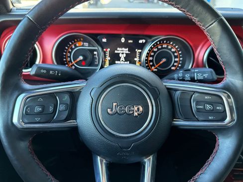 Used 2023 Jeep Wrangler Unlimited Rubicon w/ Cold Weather Group image 25