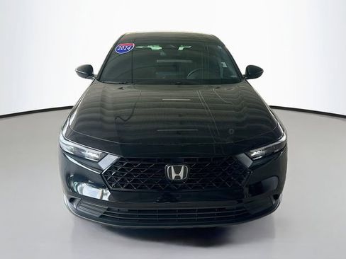 Used 2024 Honda Accord Sport image 3