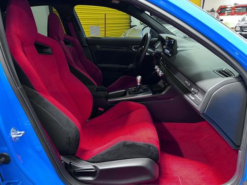 Used 2025 Honda Civic Type R image 16