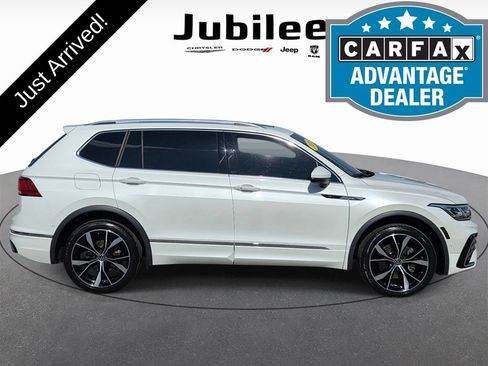 Used 2024 Volkswagen Tiguan SEL R-Line AWD/4WD image 40