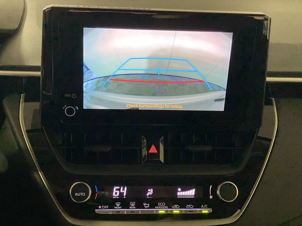 Used 2025 Toyota Corolla LE FWD image 20