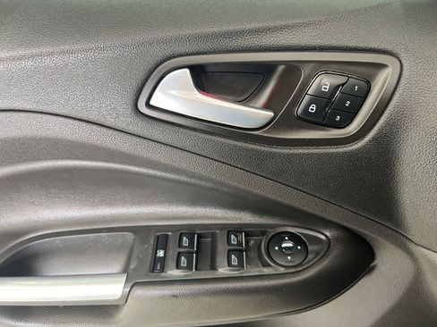 Used 2013 Ford Escape Titanium w/ Parking Technology Pkg FWD image 18