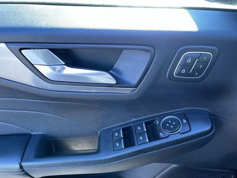 Used 2022 Ford Escape Titanium w/ Class II Trailer Tow Package image 25