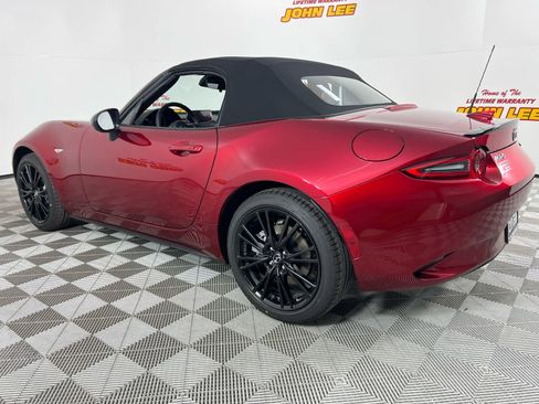 New 2026 MAZDA MX-5 Miata Club w/ Interior Package RWD image 3