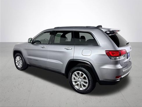 Used 2021 Jeep Grand Cherokee Laredo image 8