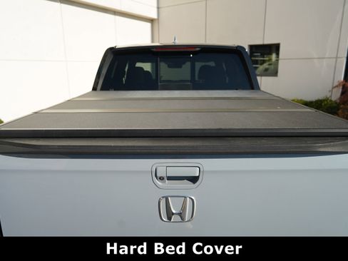 Used 2022 Honda Ridgeline Black Edition image 17