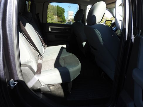 Used 2015 RAM 1500 Big Horn image 9