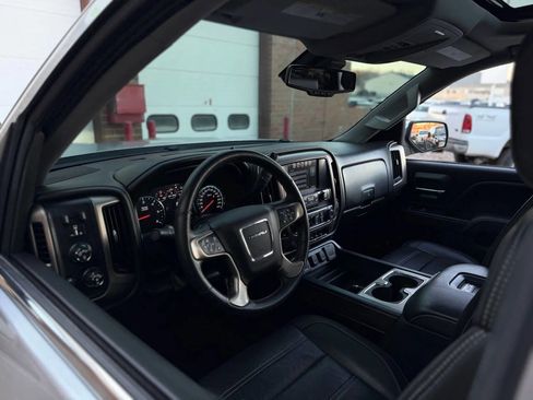 Used 2018 GMC Sierra 1500 Denali AWD/4WD image 28