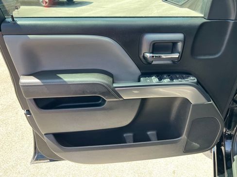 Used 2018 Chevrolet Silverado 1500 LT w/ LT Eassist Package AWD/4WD image 16