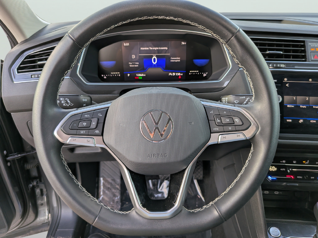 Certified 2023 Volkswagen Tiguan SE FWD image 31