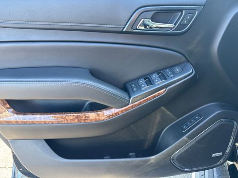 Used 2019 Chevrolet Tahoe Premier image 15
