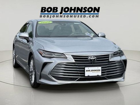 Used 2020 Toyota Avalon Limited w/ Advanced Safety Package FWD image 1