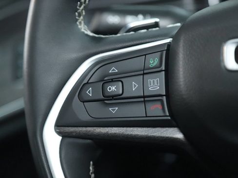 Used 2023 Jeep Grand Cherokee L Limited AWD/4WD image 23