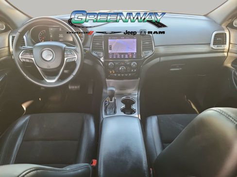 Used 2019 Jeep Grand Cherokee Laredo w/ Laredo X Package image 10