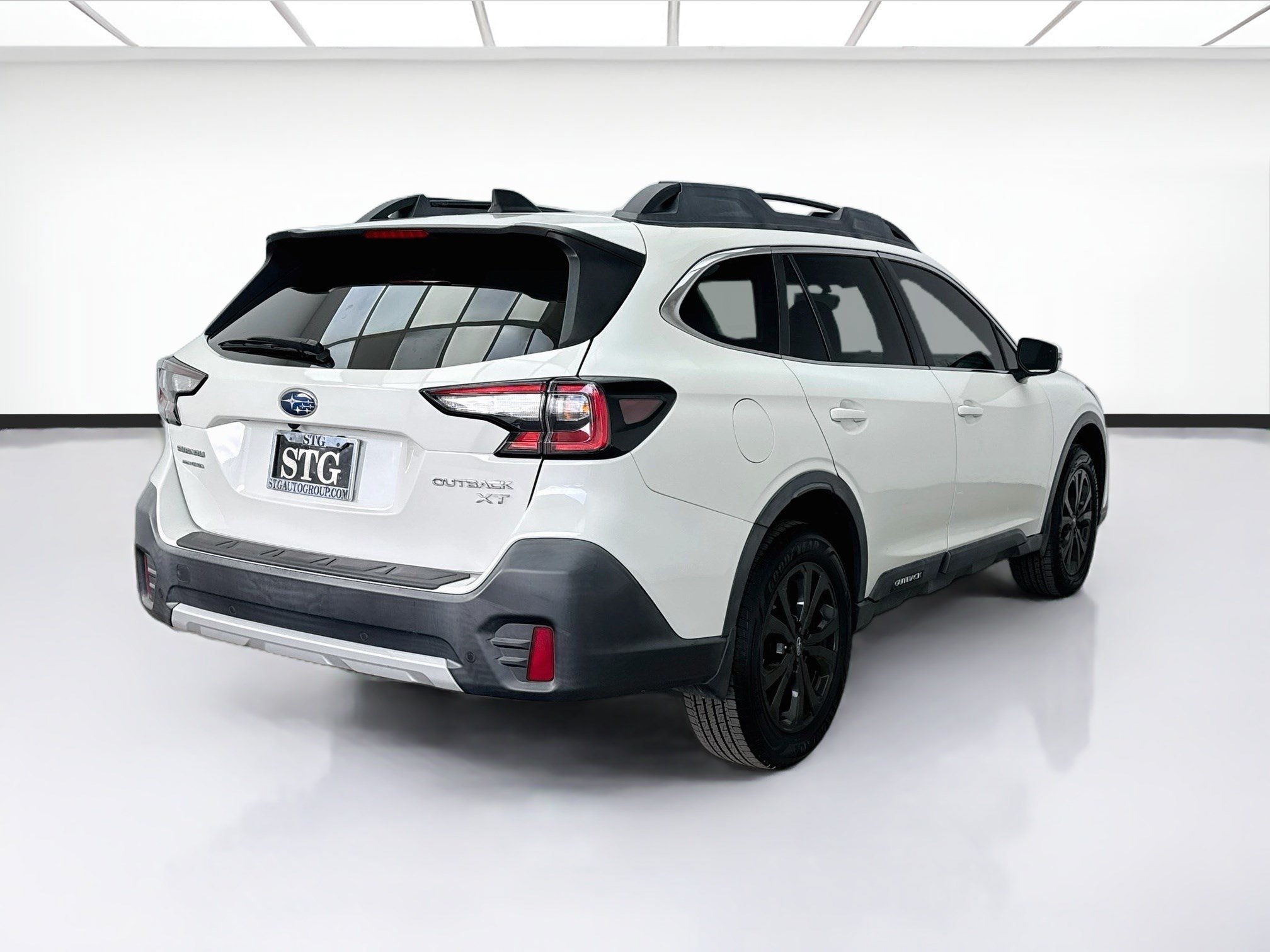 Used 2021 Subaru Outback Limited XT AWD/4WD image 4