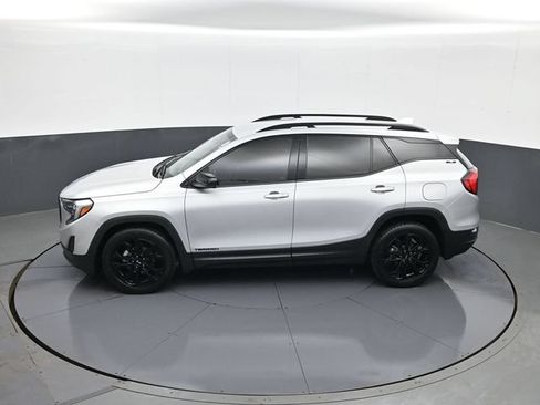 Used 2021 GMC Terrain SLE w/ Driver Convenience Package FWD image 20