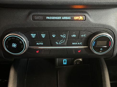 Used 2020 Ford Escape SE AWD/4WD image 17
