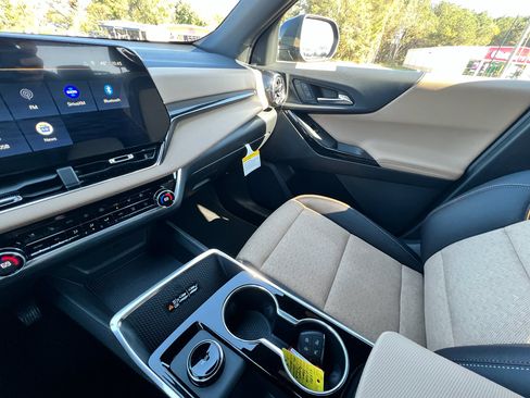 New 2026 Chevrolet Equinox ACTIV w/ Convenience Package III image 27