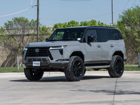 Used 2026 Lexus GX 550 w/ Accessory Package (2T) image 6