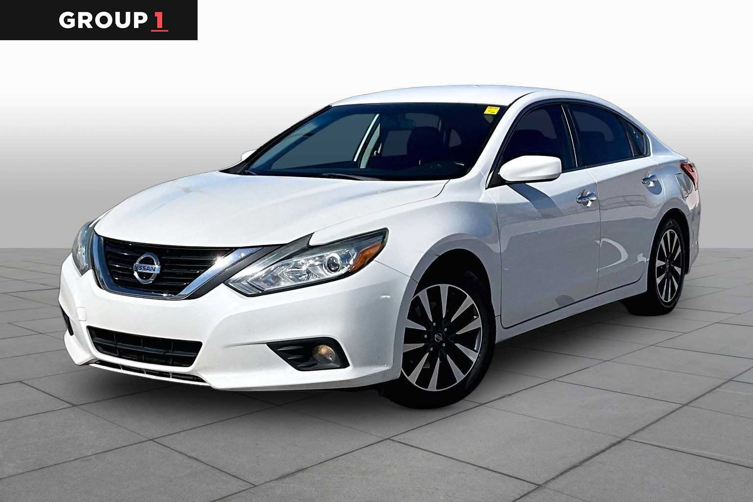 Used 2017 Nissan Altima 2.5 SV FWD image 1