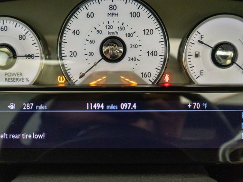 Used 2010 Rolls-Royce Ghost image 22