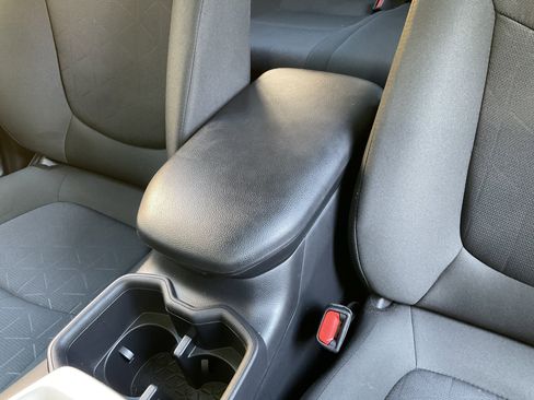 Used 2025 Toyota RAV4 LE image 19