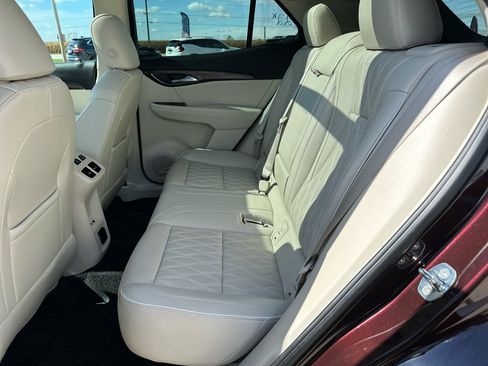 Used 2022 Buick Envision Avenir w/ Safety Package image 22