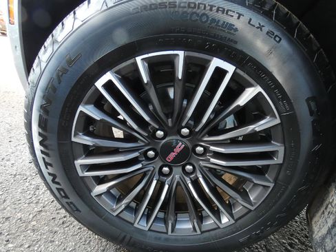 Used 2026 GMC Yukon Elevation image 8