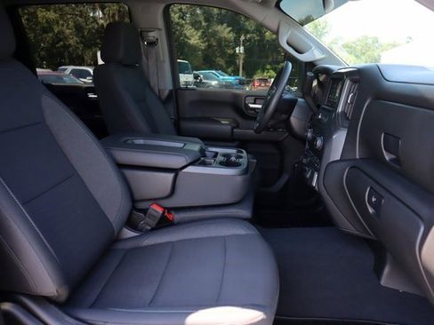 Certified 2025 Chevrolet Silverado 2500 Custom w/ Custom Value Package image 26