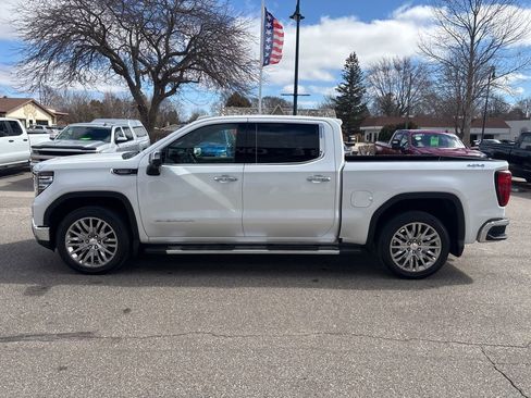 Certified 2022 GMC Sierra 1500 SLT w/ SLT Premium Plus Package image 8