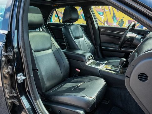 Used 2012 Chrysler 300 C RWD image 22