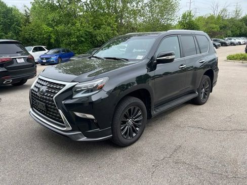 Used 2023 Lexus GX 460 Luxury w/ Sport Design Package AWD/4WD image 2