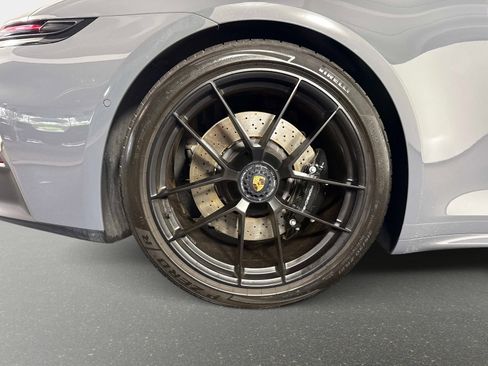 Used 2025 Porsche 911 Targa 4 GTS image 22