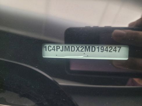 Used 2021 Jeep Cherokee Limited w/ Mopar Interior Package AWD/4WD image 33