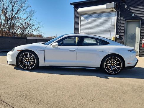 Certified 2025 Porsche Taycan image 2