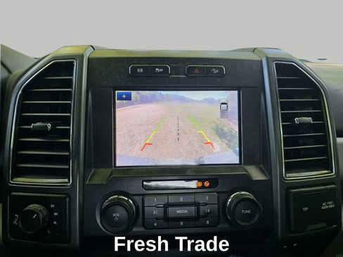 Used 2022 Ford F250 XLT w/ XLT Premium Package AWD/4WD image 14