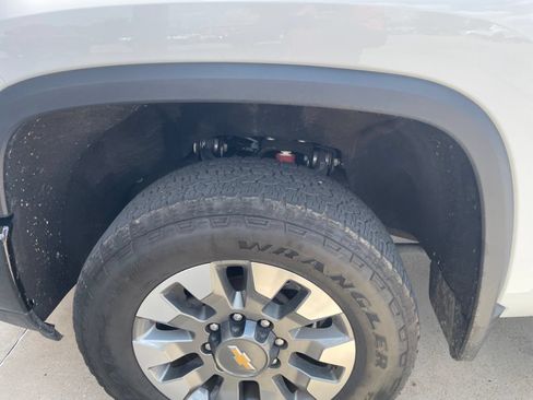 Used 2025 Chevrolet Silverado 2500 Custom w/ Custom Value Package AWD/4WD image 28