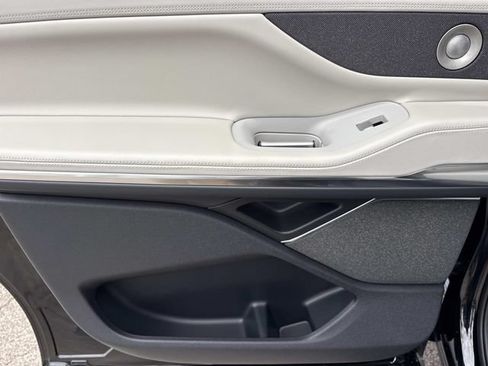 New 2026 Lincoln Navigator L Reserve AWD/4WD image 20