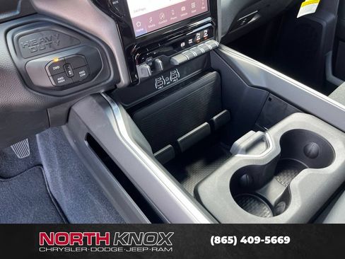 New 2026 RAM 3500 Big Horn AWD/4WD image 12