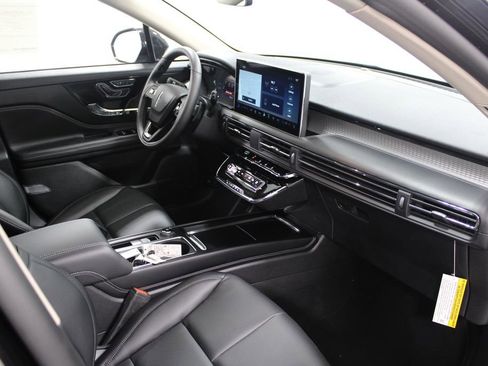 New 2026 Lincoln Corsair Premiere image 28