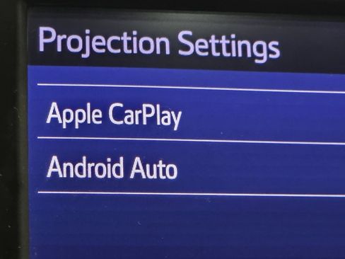 Certified 2022 Toyota RAV4 XLE Premium AWD/4WD image 4